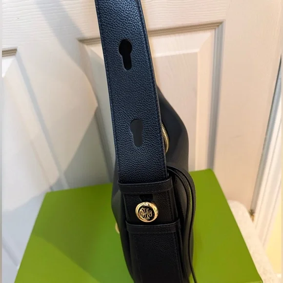 Authentic Tory Burch ROMY Black Shoulder Bag - Picture 2 of 16